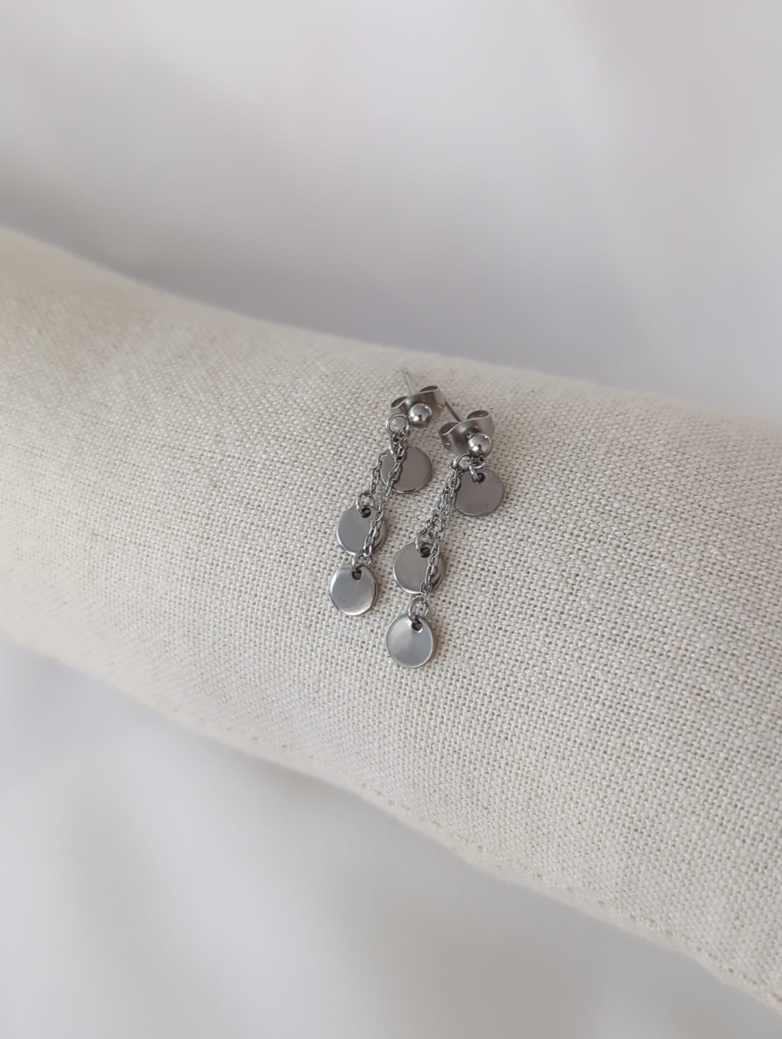 Boucles d'oreilles dorées ou argentées en acier inoxydable avec breloques rondes lisses