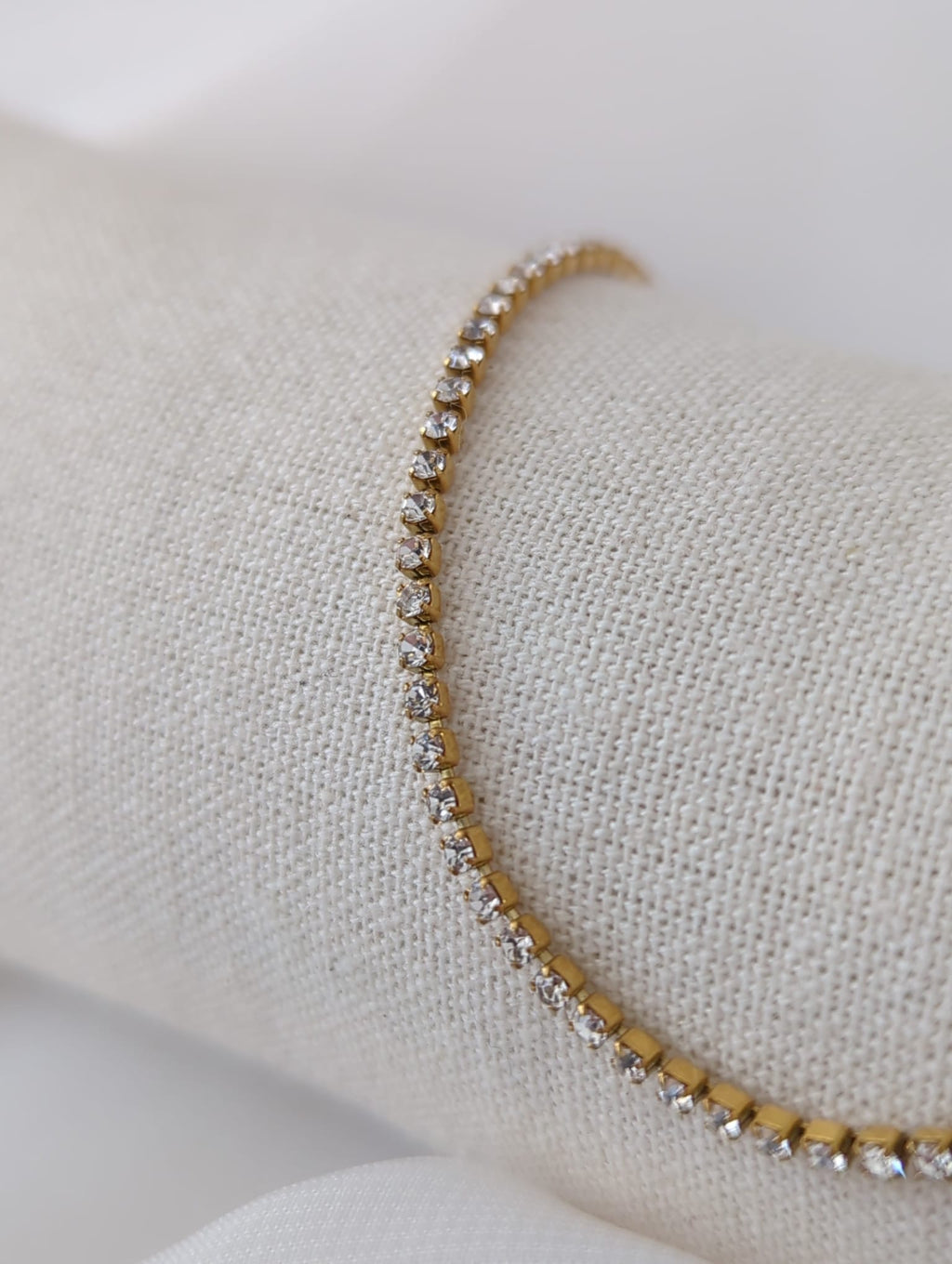 Collier doré en acier inoxydable avec des strass