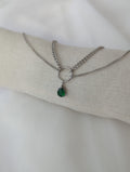 Collier argenté doubles chaines en acier inoxydable avec pendentif vert ou noir