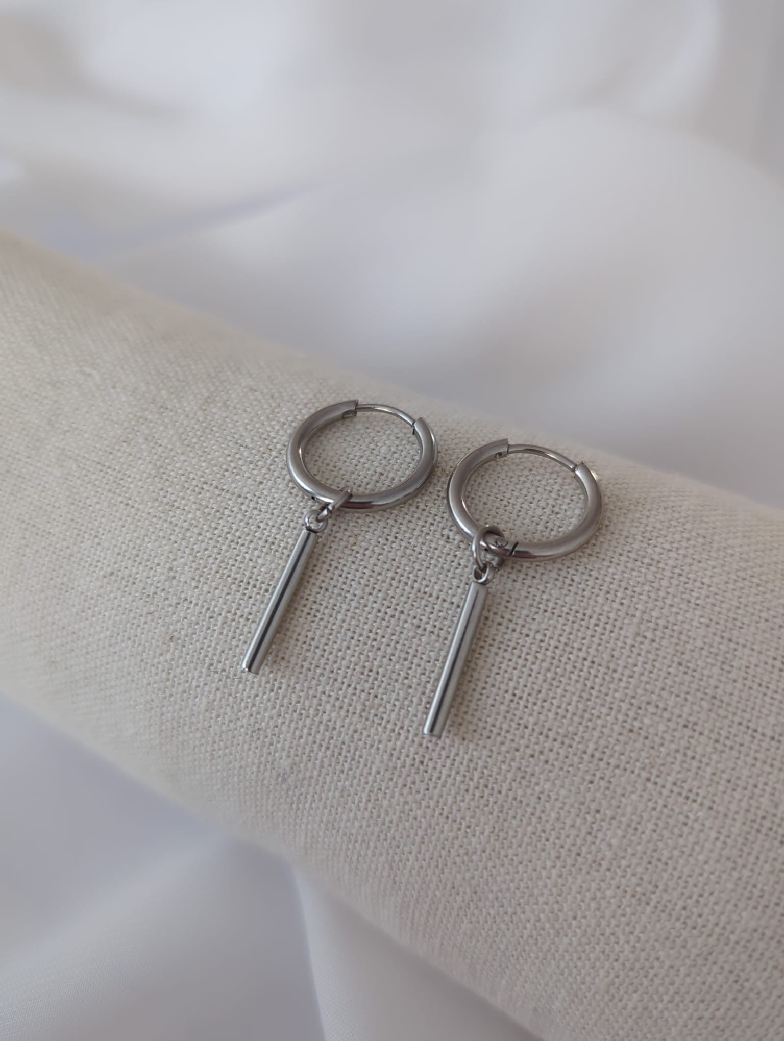 Boucles d'oreilles en acier inoxydable avec breloque dorée ou argentée - 12 mm