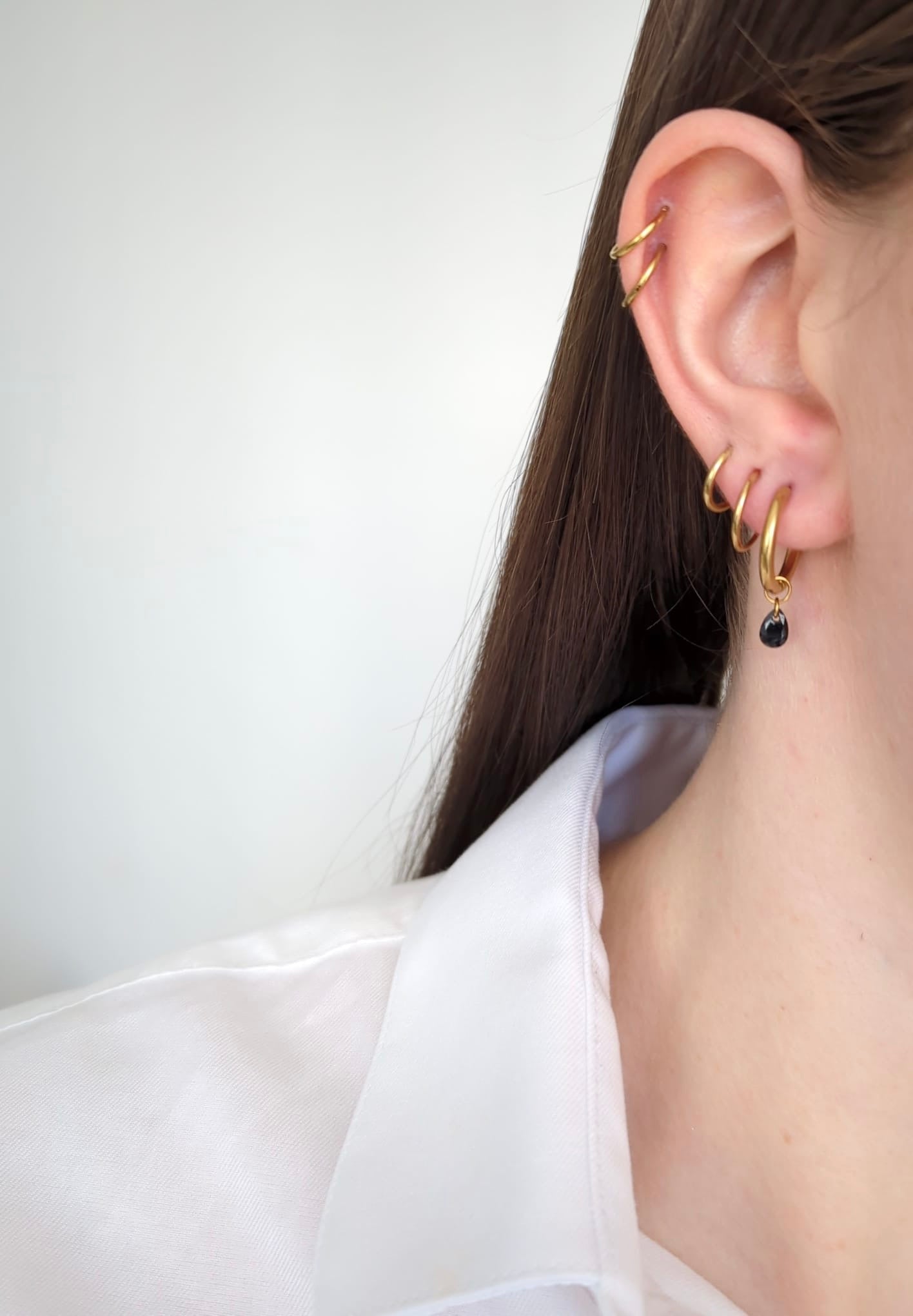 Boucles d'oreilles en acier inoxydable avec des zircons – 12 mm