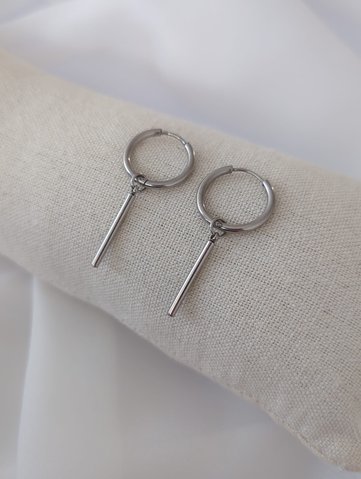 Boucles d'oreilles en acier inoxydable avec breloque dorée ou argentée - 14 mm