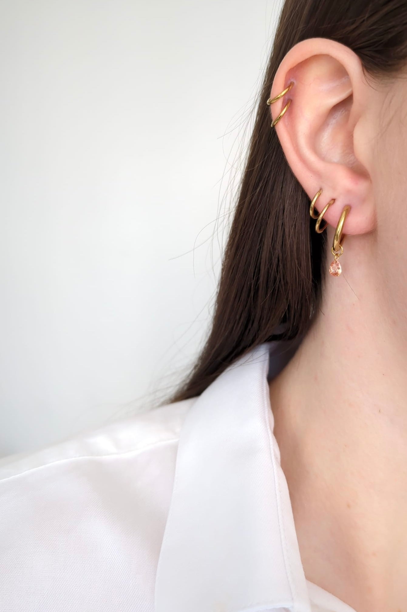 Boucles d'oreilles en acier inoxydable avec des zircons – 12 mm