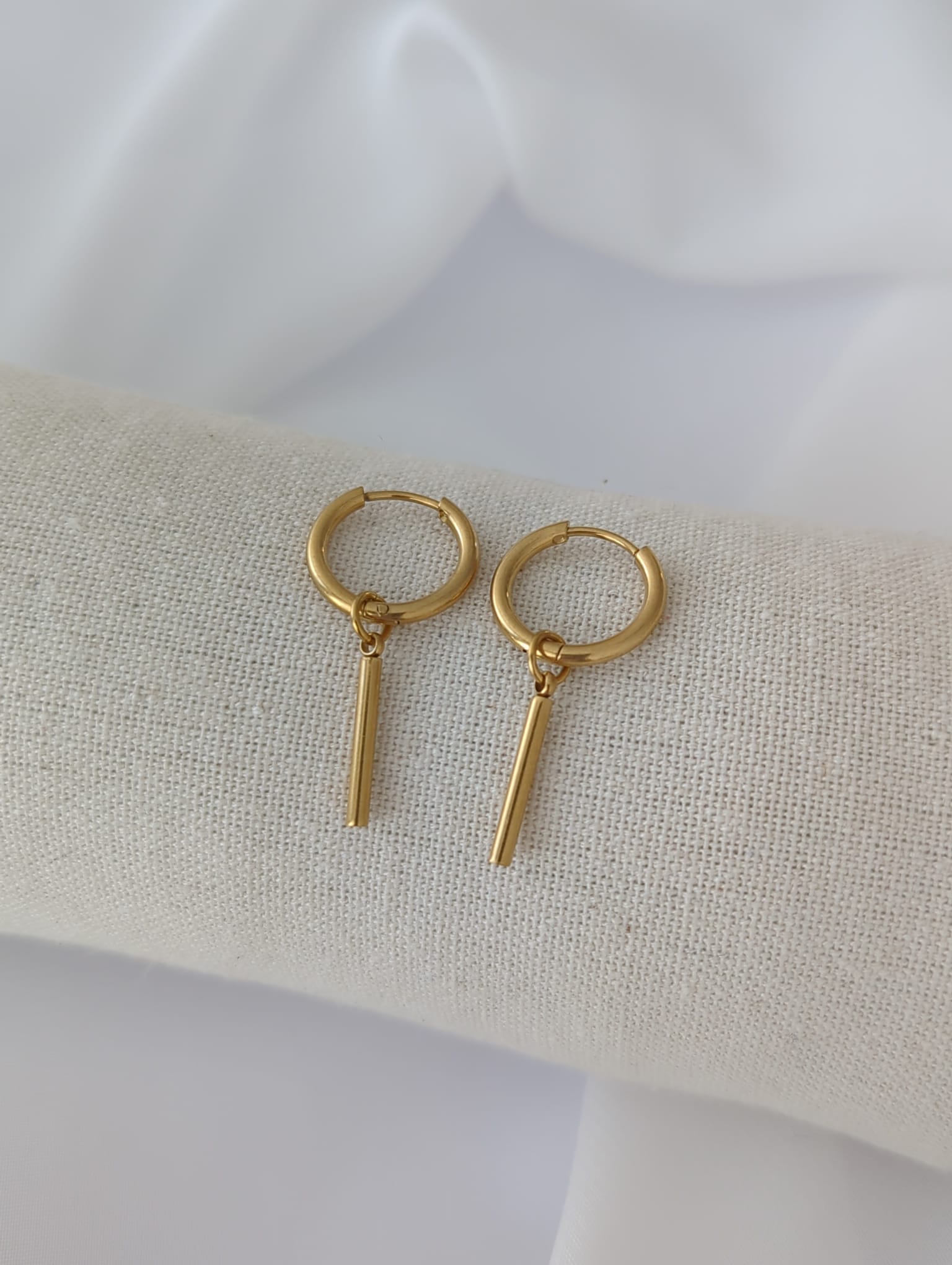 Boucles d'oreilles en acier inoxydable avec breloque dorée ou argentée - 12 mm