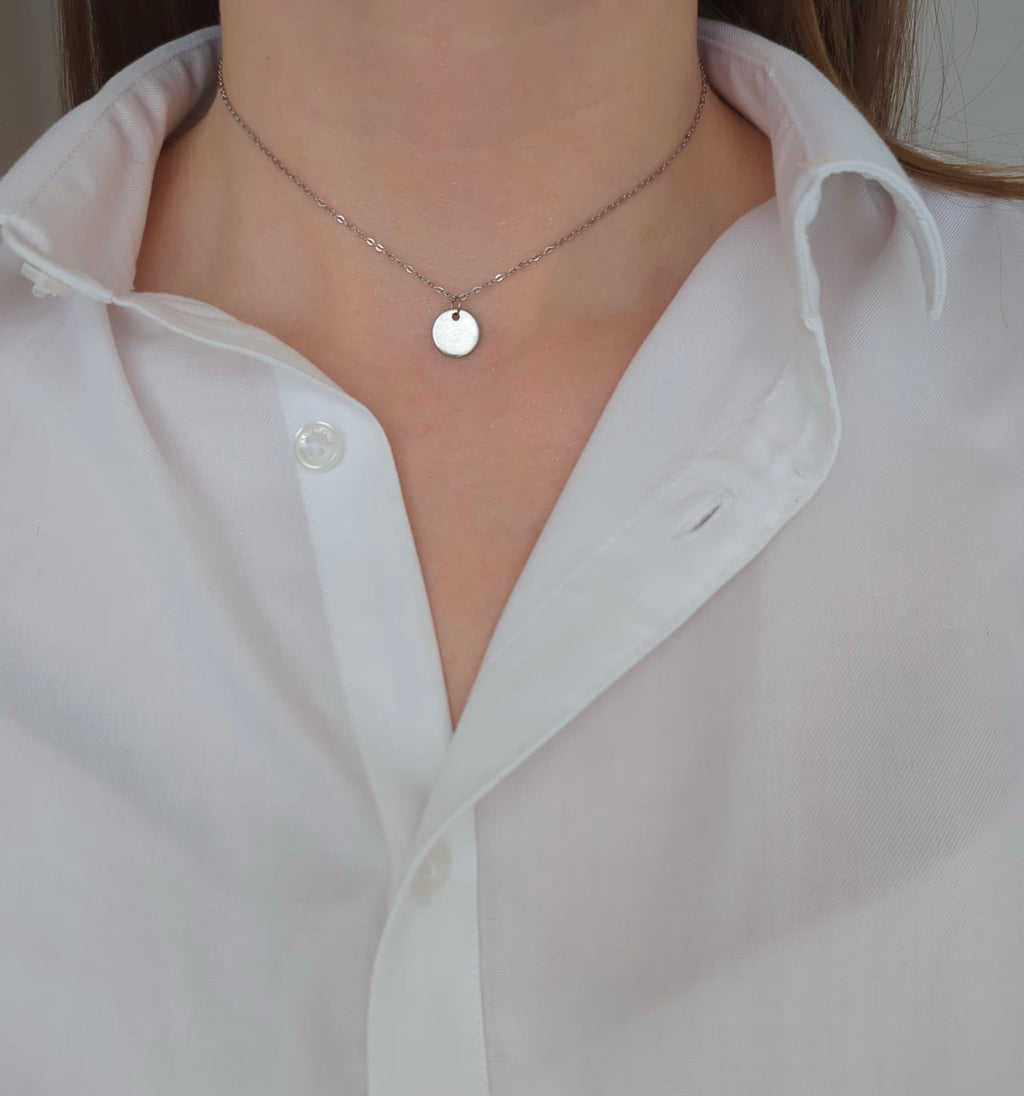 Collier en acier inoxydable doré ou argenté avec pendentif rond en acier