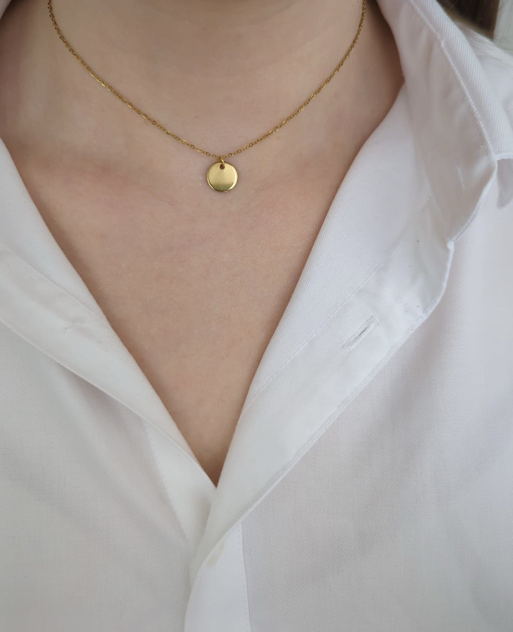 Collier en acier inoxydable doré ou argenté avec pendentif rond en acier