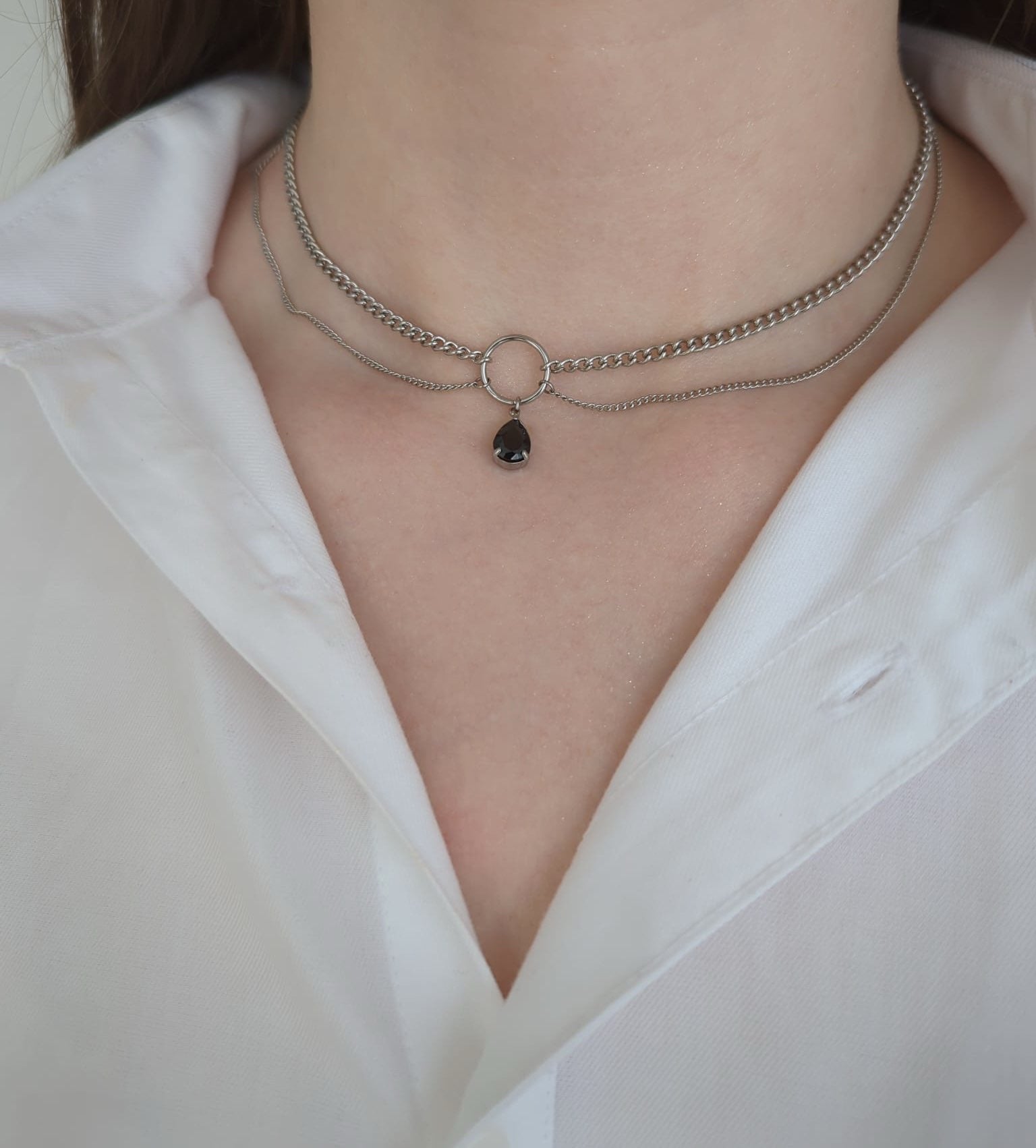 Collier argenté doubles chaines en acier inoxydable avec pendentif vert ou noir