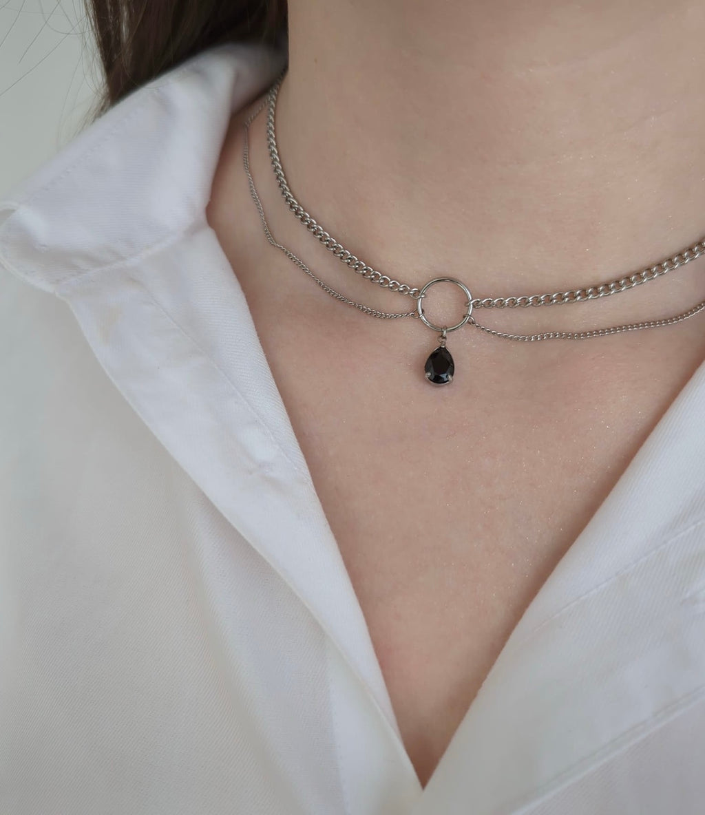 Collier argenté doubles chaines en acier inoxydable avec pendentif vert ou noir