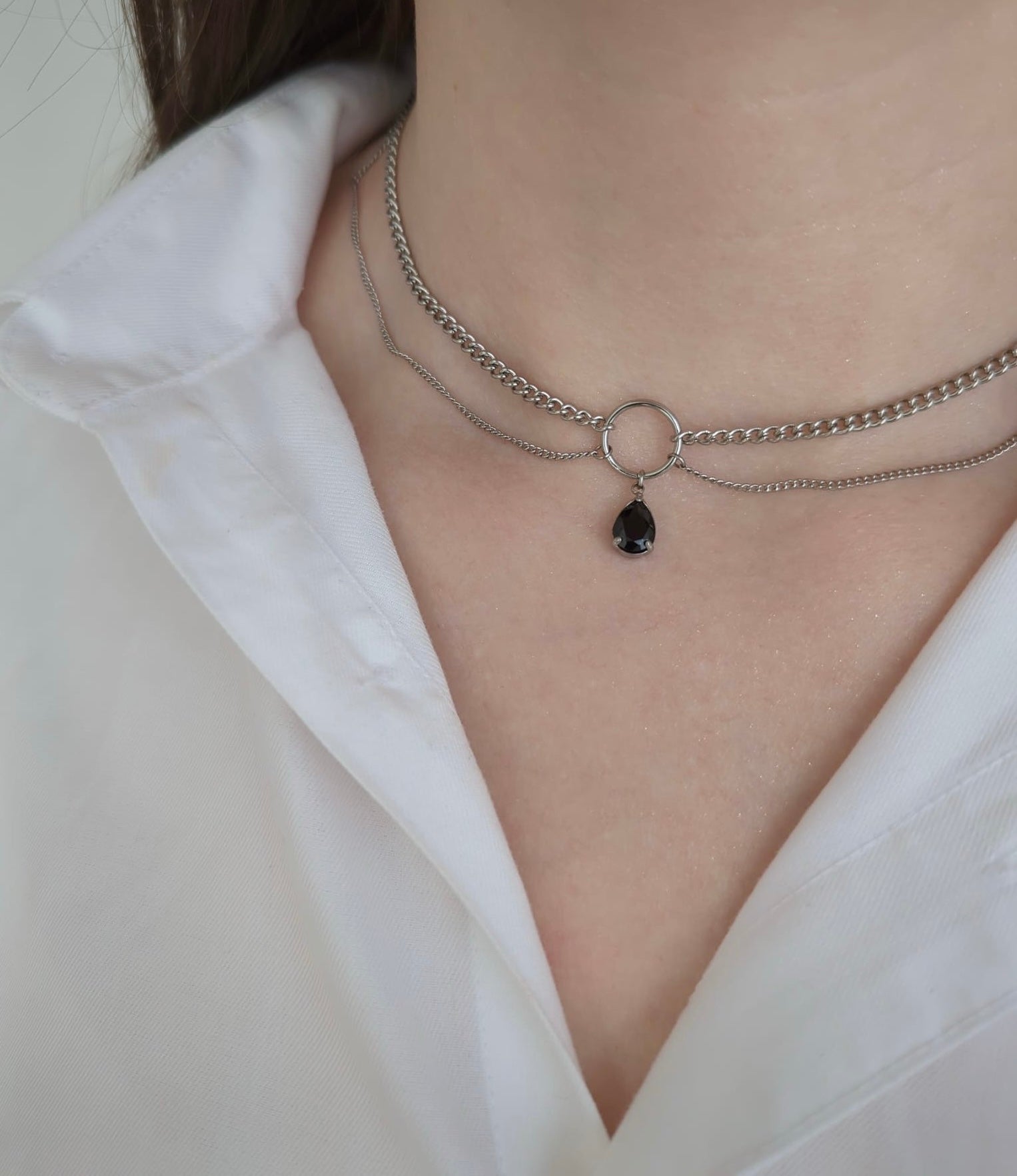 Collier argenté doubles chaines en acier inoxydable avec pendentif vert ou noir