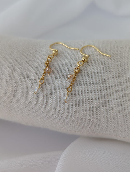 Boucles d'oreilles dorées en acier inoxydable avec des perles colorées