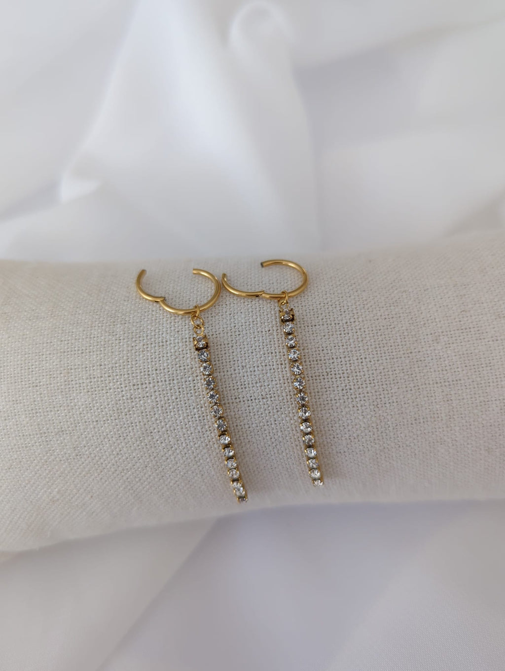 Boucles d'oreilles pendantes dorées en acier inoxydable et strass
