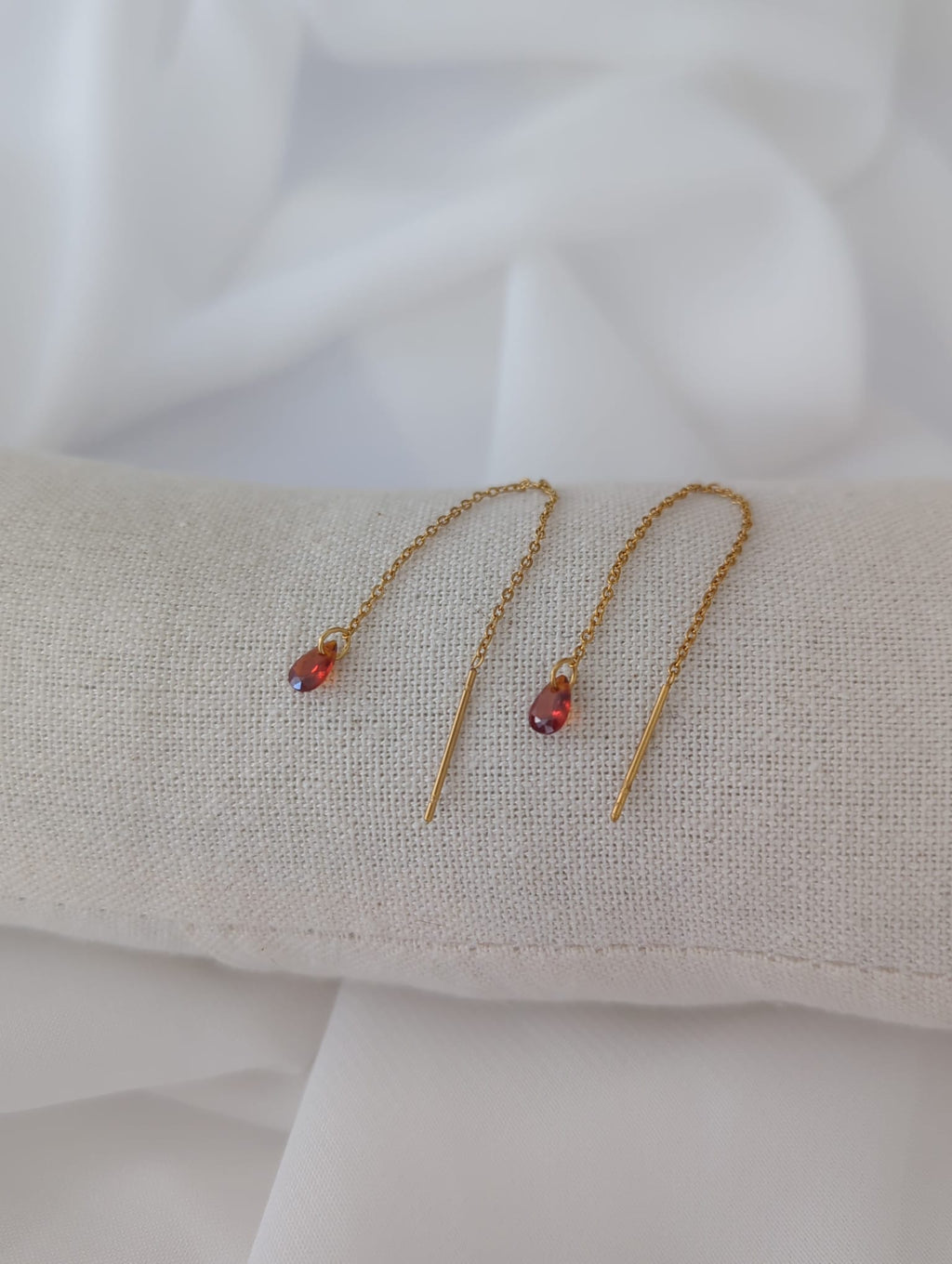 Boucles d'oreilles pendantes en acier inoxydable doré avec zircons