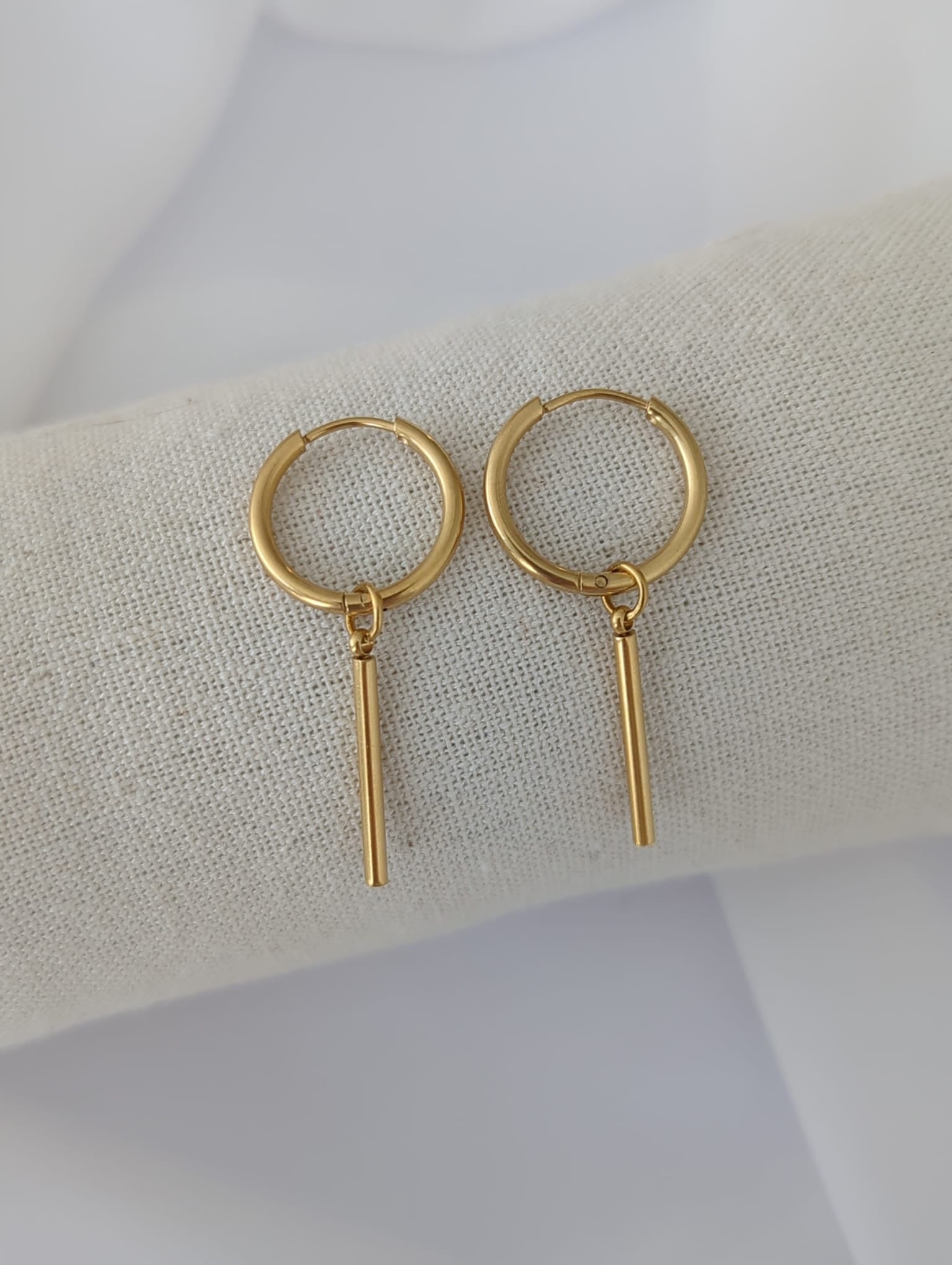 Boucles d'oreilles en acier inoxydable avec breloque dorée ou argentée - 14 mm