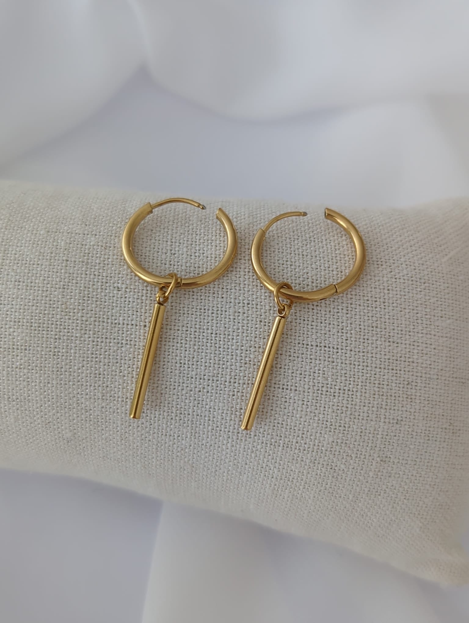 Boucles d'oreilles en acier inoxydable avec breloque dorée ou argentée - 14 mm