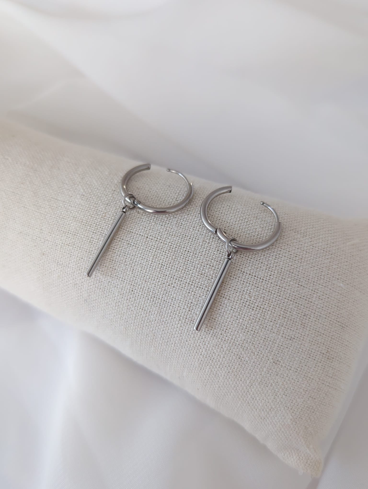 Boucles d'oreilles en acier inoxydable avec breloque dorée ou argentée - 14 mm